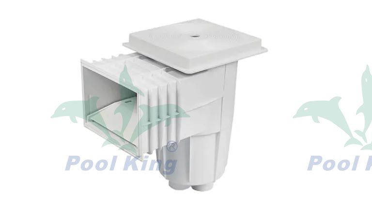 Standardowy skimmer do basenu betonowego